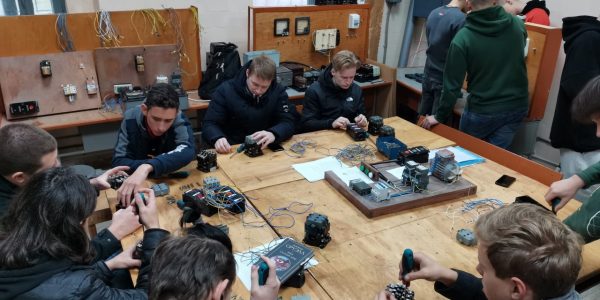 -5327922981437041519_121